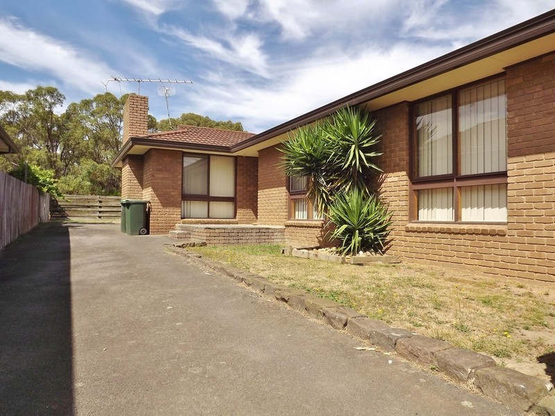 55 Staff Street, Moe VIC 3825