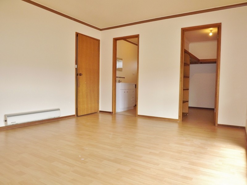 55 Staff Street, Moe VIC 3825