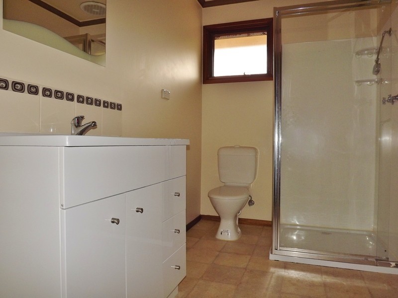 55 Staff Street, Moe VIC 3825