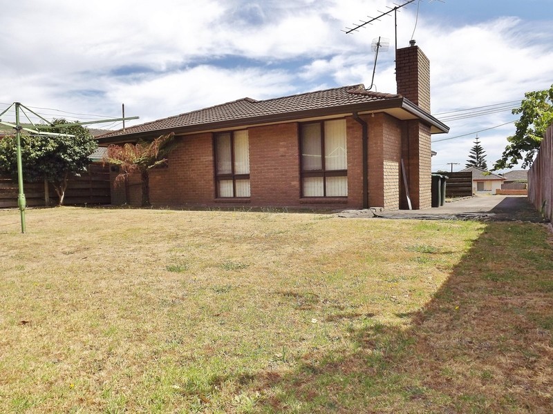 55 Staff Street, Moe VIC 3825