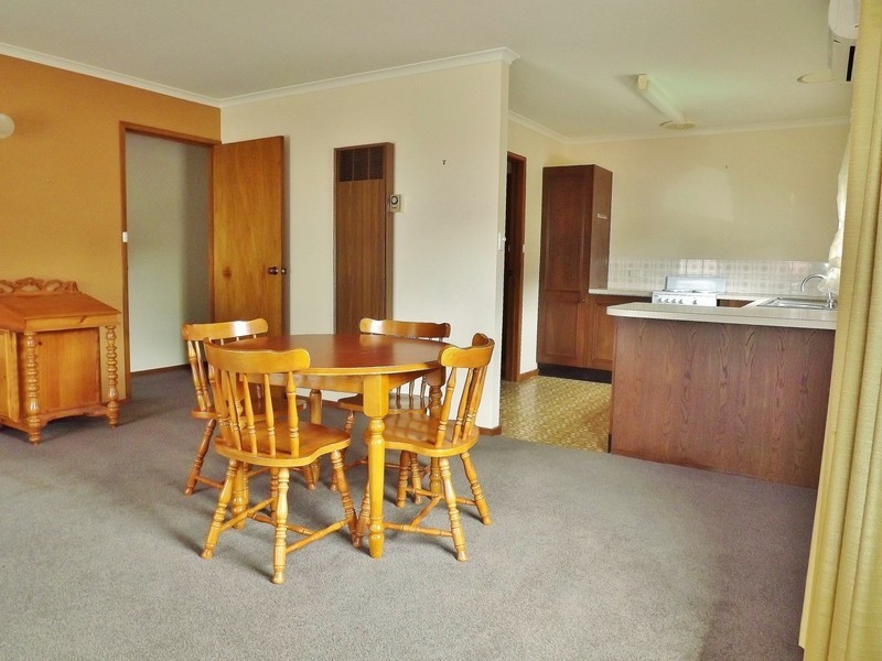 2/8 Walhalla Street, Newborough VIC 3825