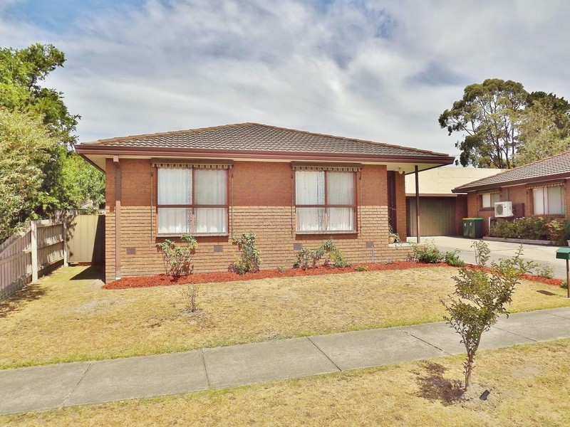 2/8 Walhalla Street, Newborough VIC 3825