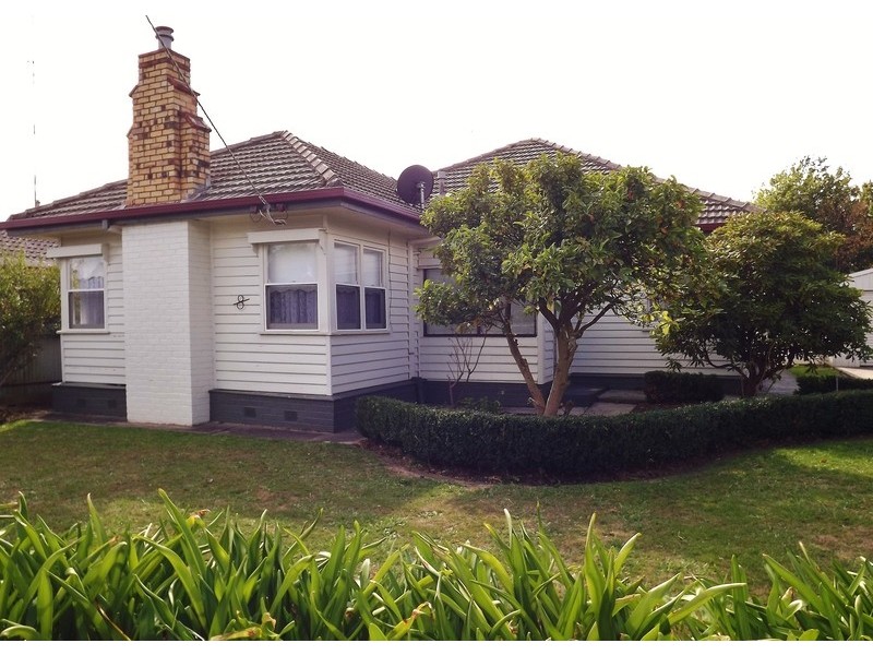 8 Chapmans Road, Trafalgar VIC 3824