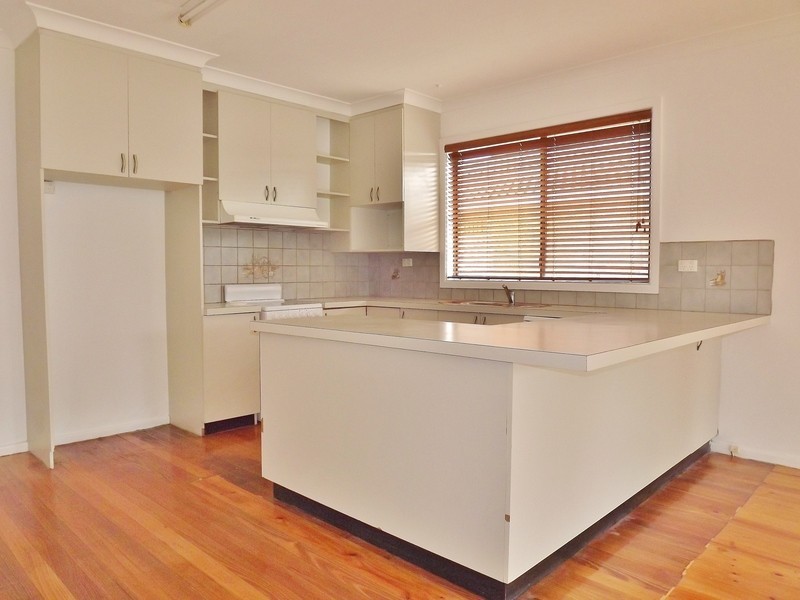 8 Chapmans Road, Trafalgar VIC 3824