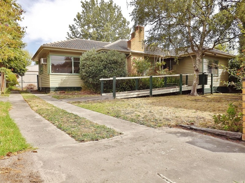175 Service Road, Moe VIC 3825