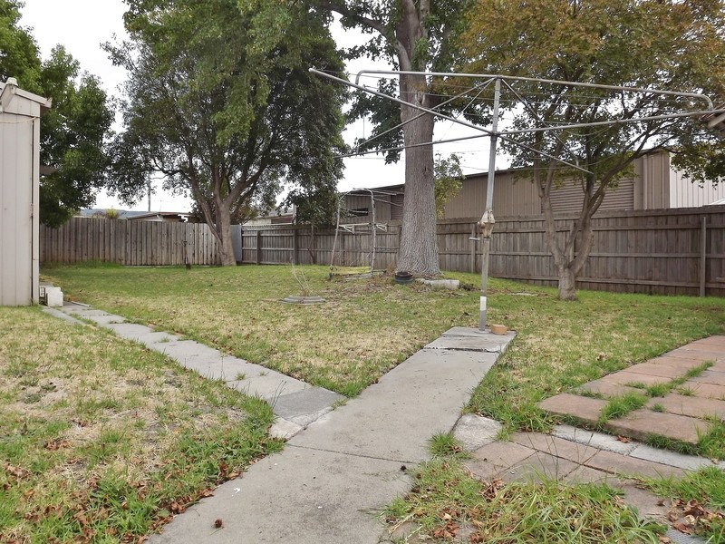 175 Service Road, Moe VIC 3825