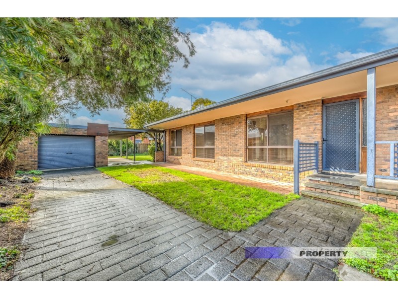 7 Hall Court, Newborough VIC 3825