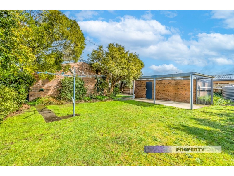 7 Hall Court, Newborough VIC 3825