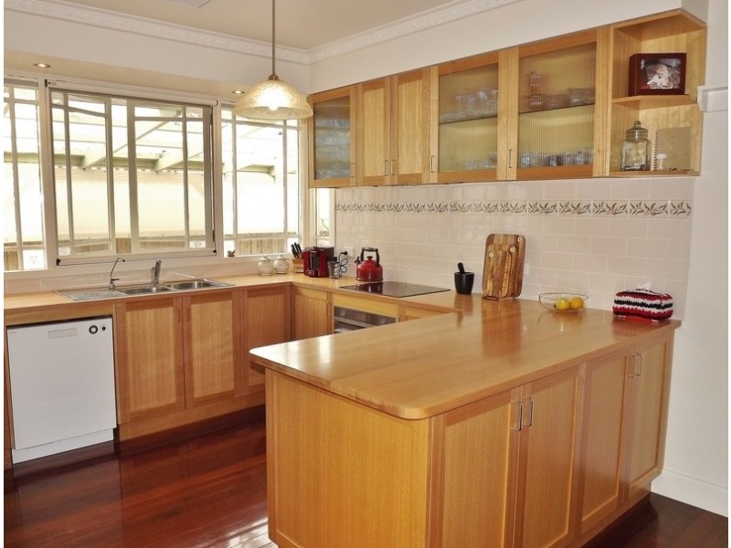 9 Burrage Street, Moe VIC 3825