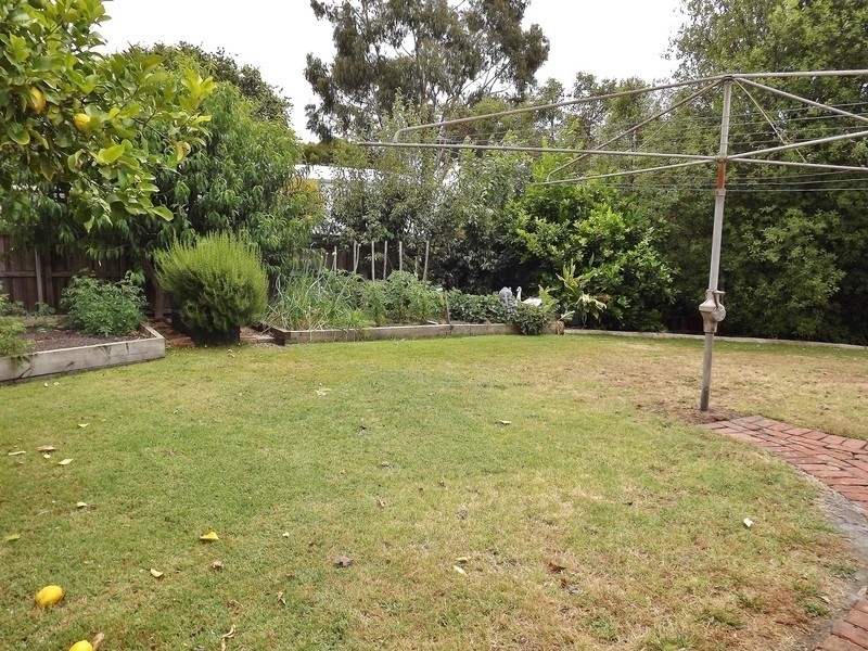 9 Burrage Street, Moe VIC 3825