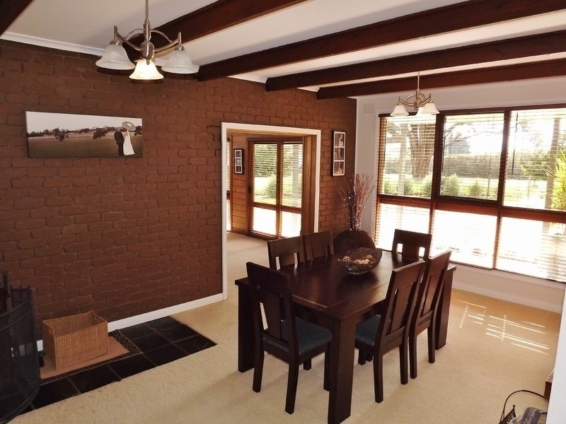 7 Frys Track, Newborough VIC 3825