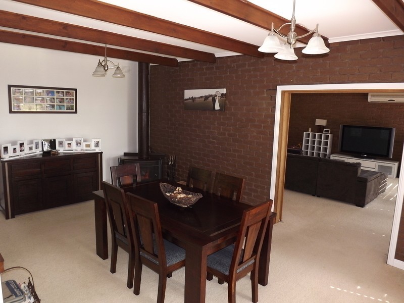 7 Frys Track, Newborough VIC 3825