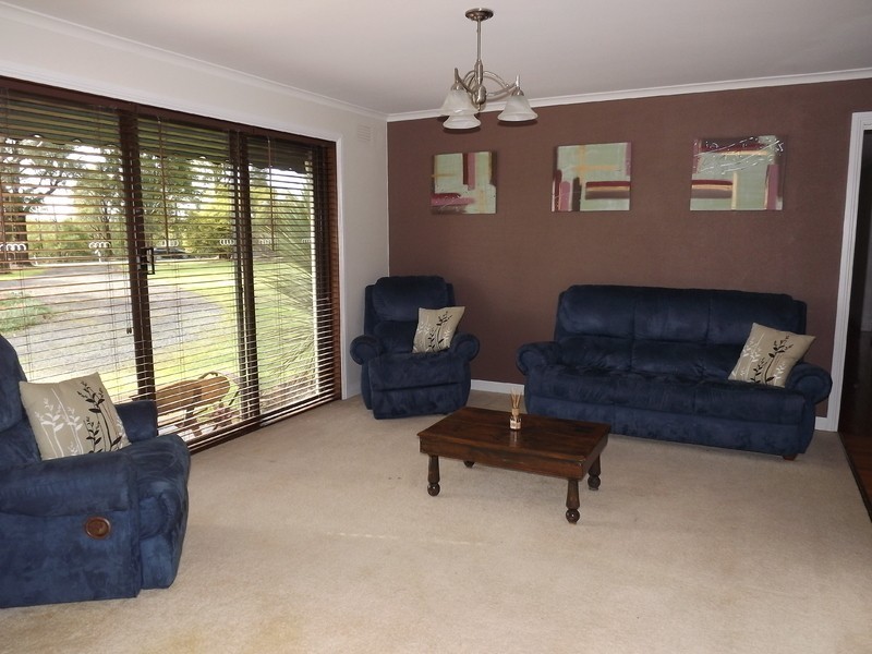 7 Frys Track, Newborough VIC 3825