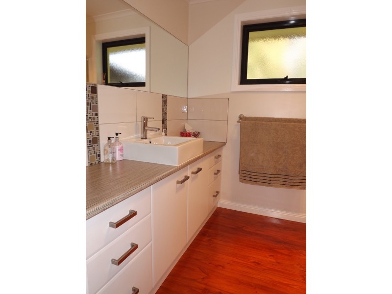 7 Frys Track, Newborough VIC 3825