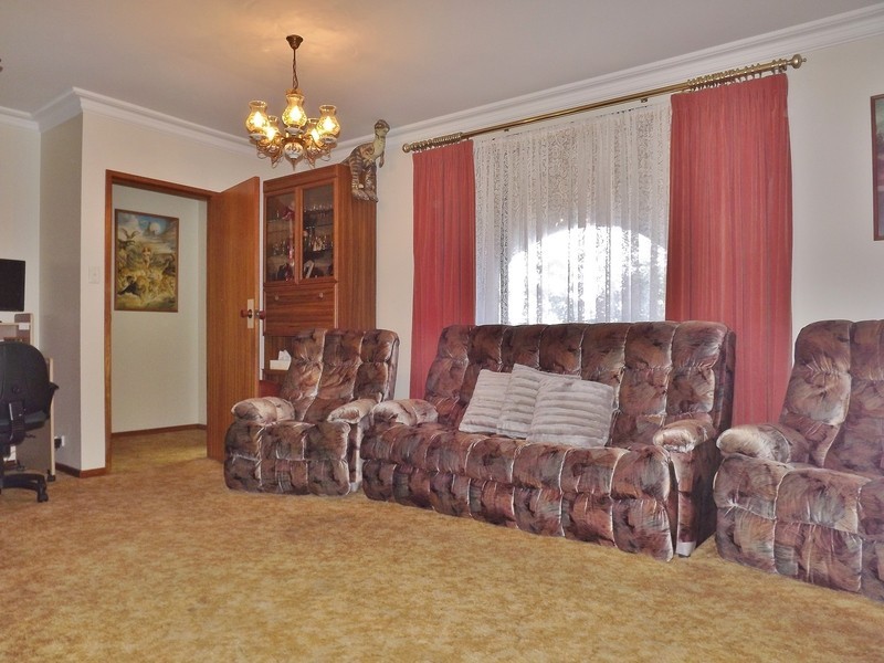 13 Merton Court, Newborough VIC 3825