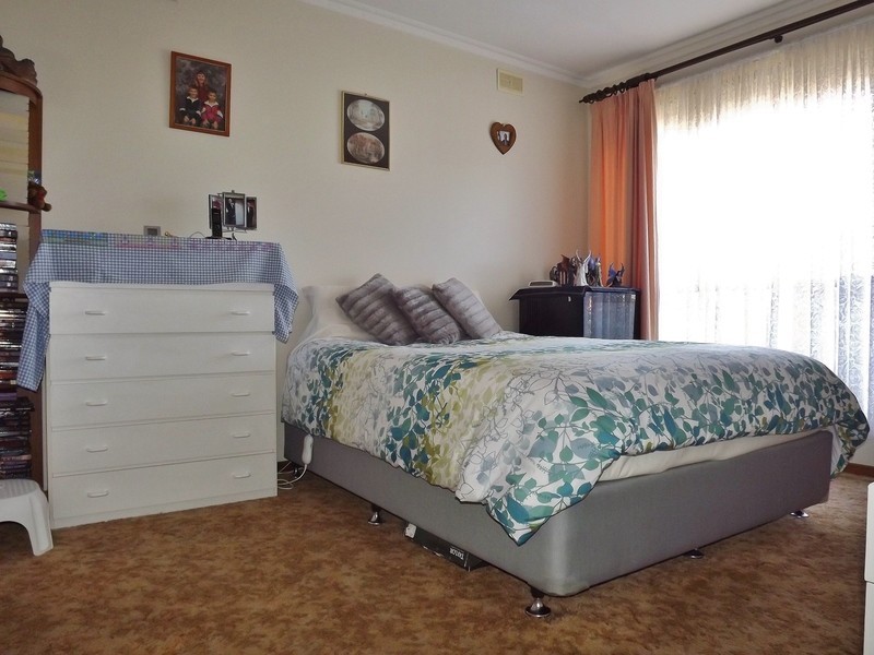 13 Merton Court, Newborough VIC 3825