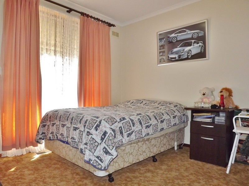 13 Merton Court, Newborough VIC 3825