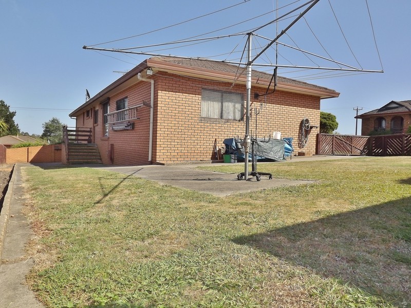 13 Merton Court, Newborough VIC 3825