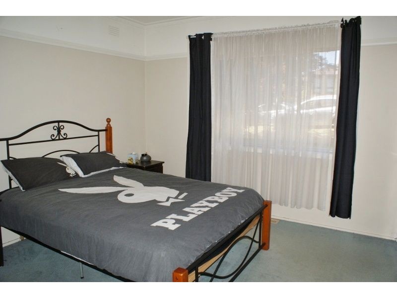 21 Smallburn Avenue, Newborough VIC 3825