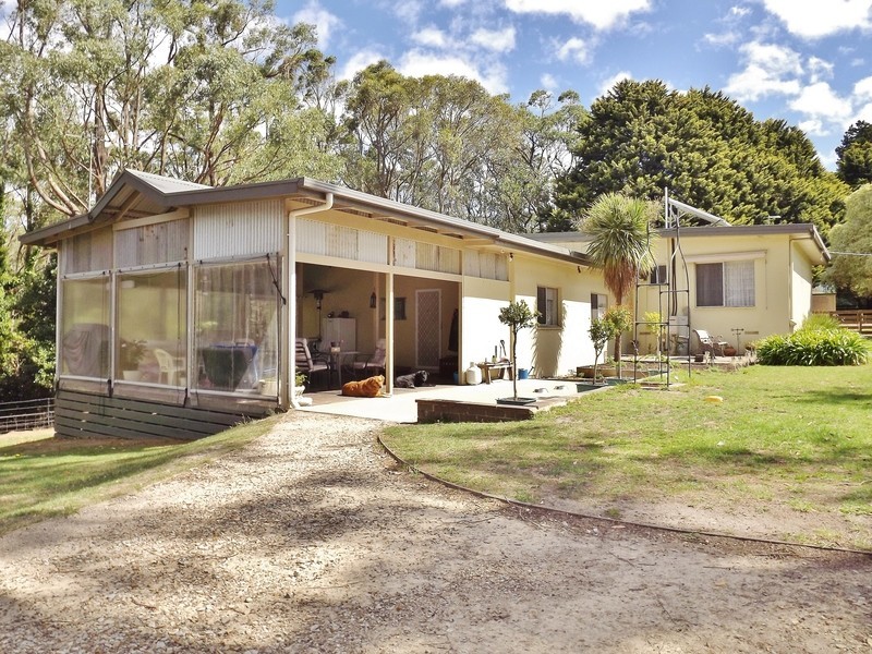 8 Kandra Road, Moe South VIC 3825