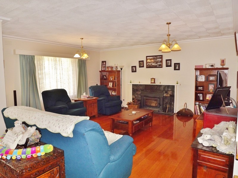 8 Kandra Road, Moe South VIC 3825