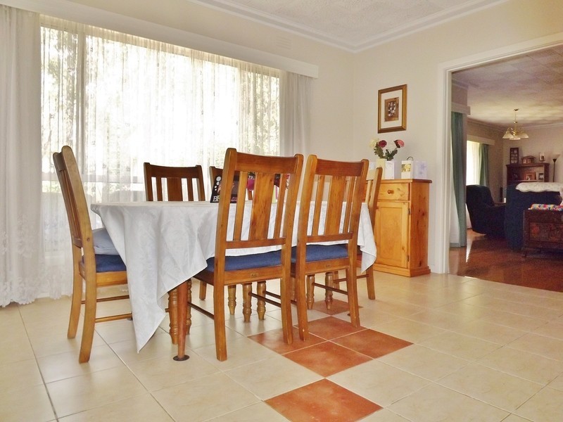 8 Kandra Road, Moe South VIC 3825