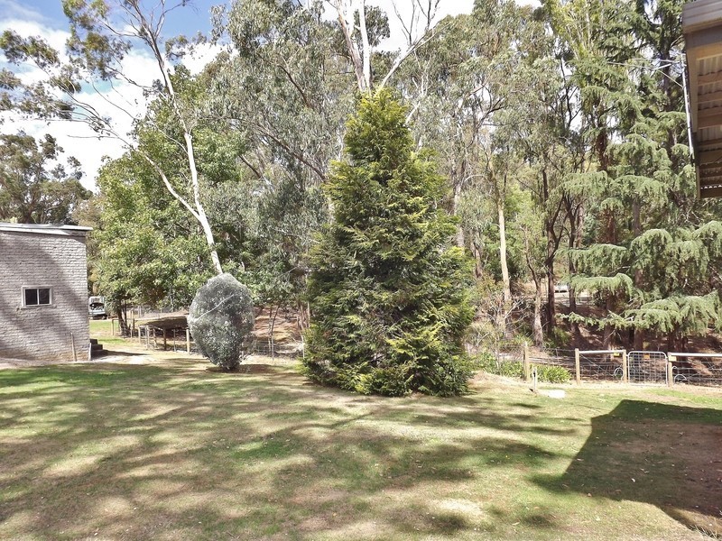 8 Kandra Road, Moe South VIC 3825