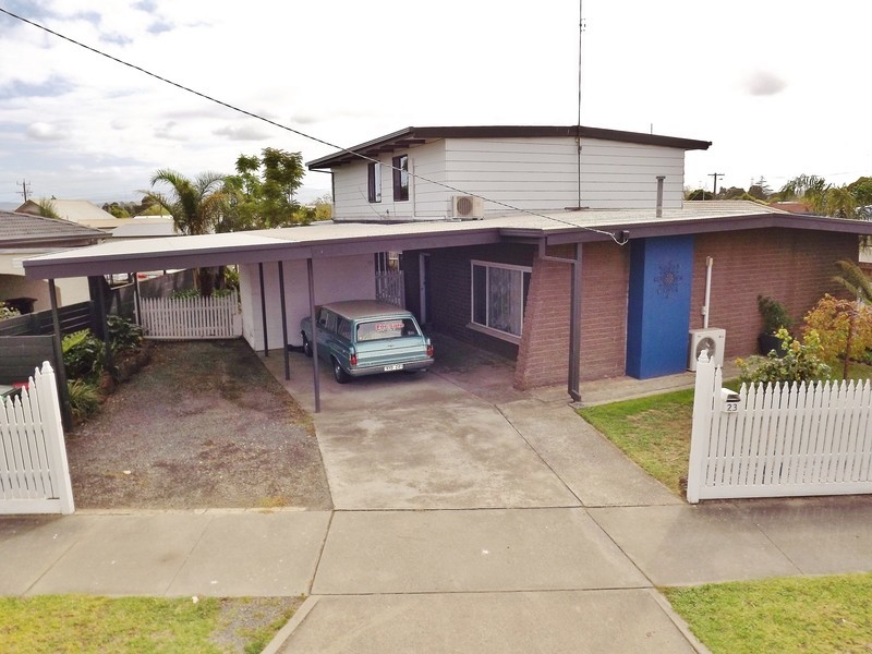 23  Hyland Street, Moe VIC 3825