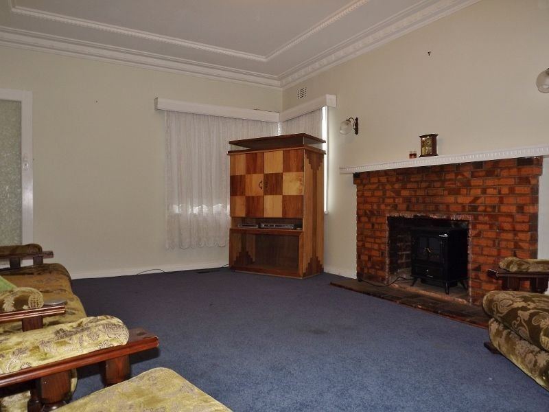 8 Chapmans Road, Trafalgar VIC 3824