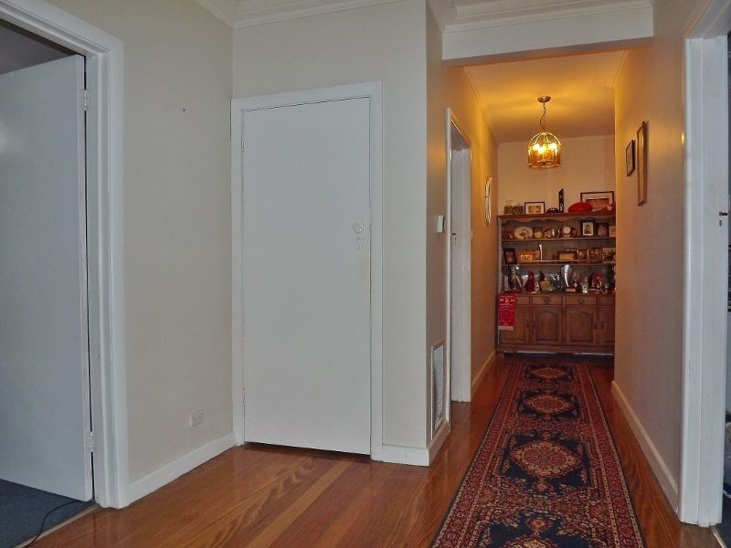 8 Chapmans Road, Trafalgar VIC 3824
