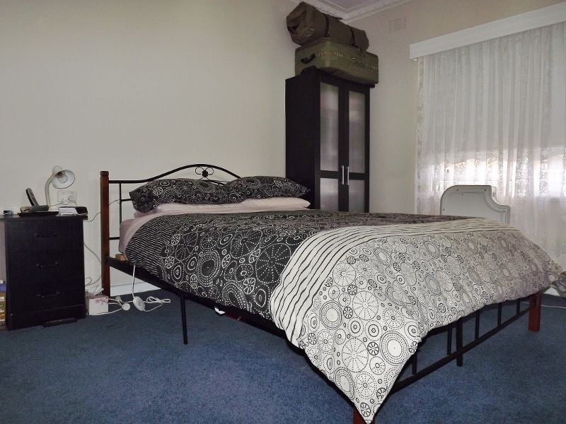 8 Chapmans Road, Trafalgar VIC 3824