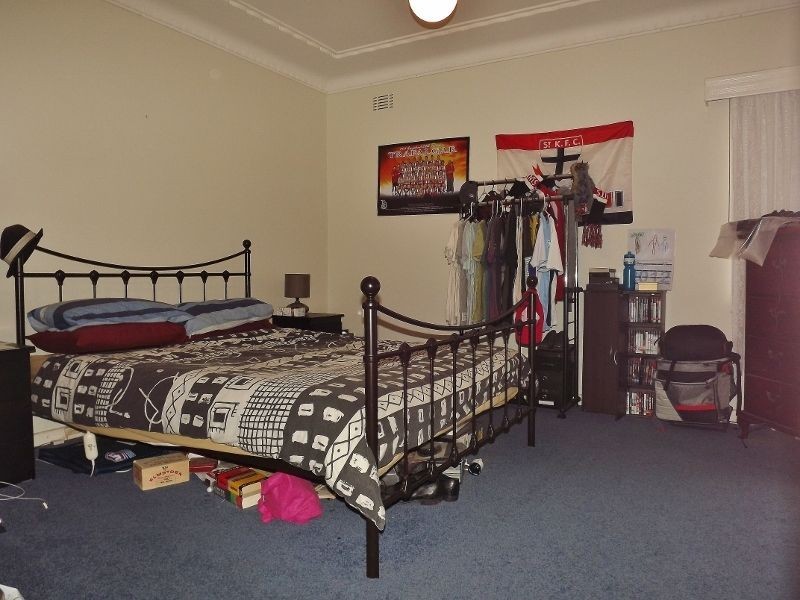 8 Chapmans Road, Trafalgar VIC 3824