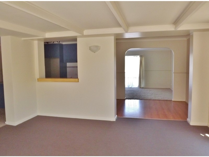 8 Fern Close, Newborough VIC 3825