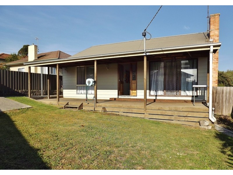 14 Pruden Street, Moe VIC 3825