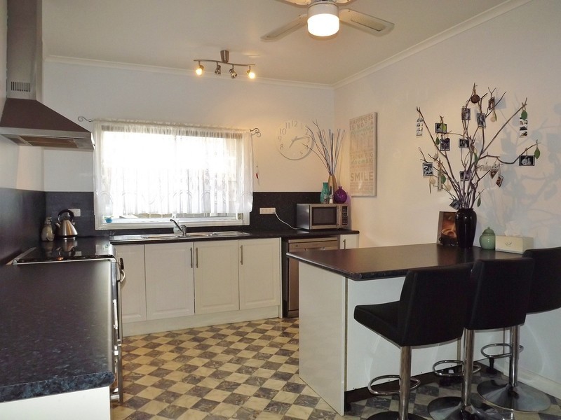 14 Pruden Street, Moe VIC 3825