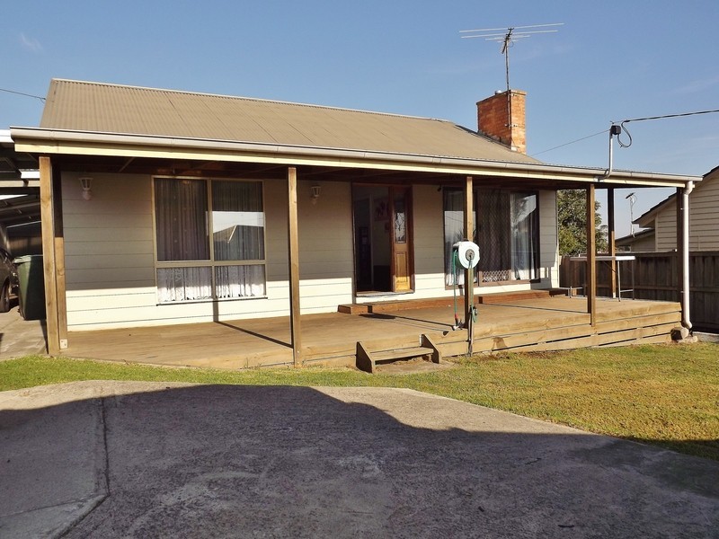 14 Pruden Street, Moe VIC 3825