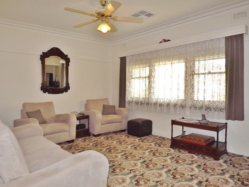 9 Burrage Street, Moe VIC 3825