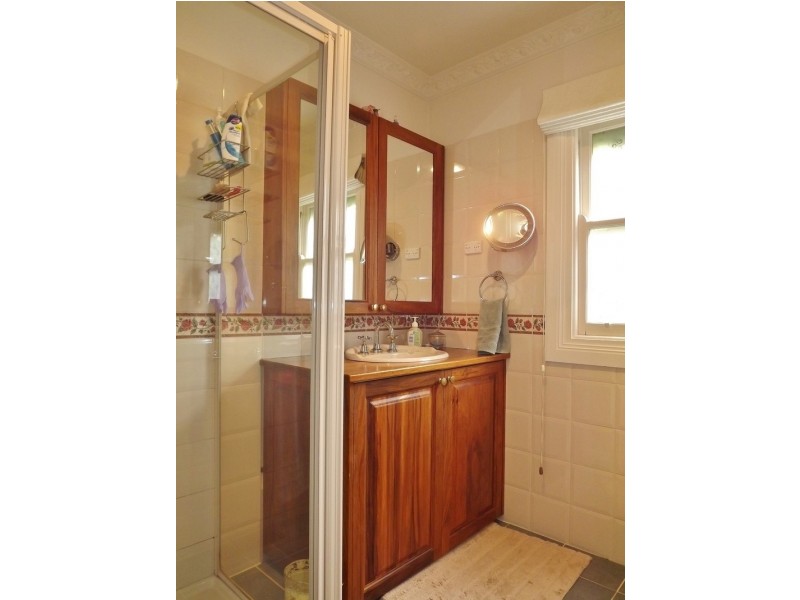 9 Burrage Street, Moe VIC 3825