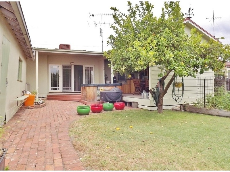 9 Burrage Street, Moe VIC 3825