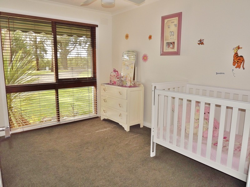 7 Frys Track, Newborough VIC 3825