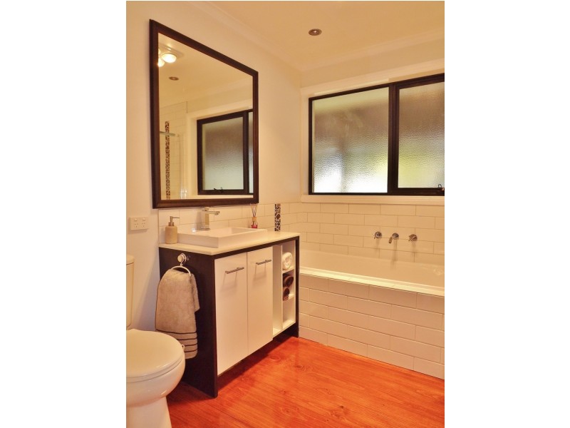 7 Frys Track, Newborough VIC 3825