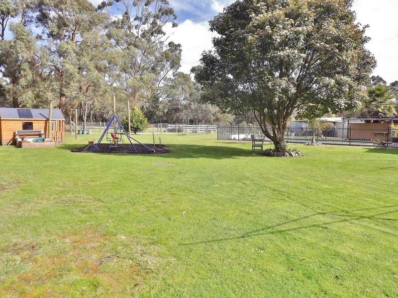 7 Frys Track, Newborough VIC 3825