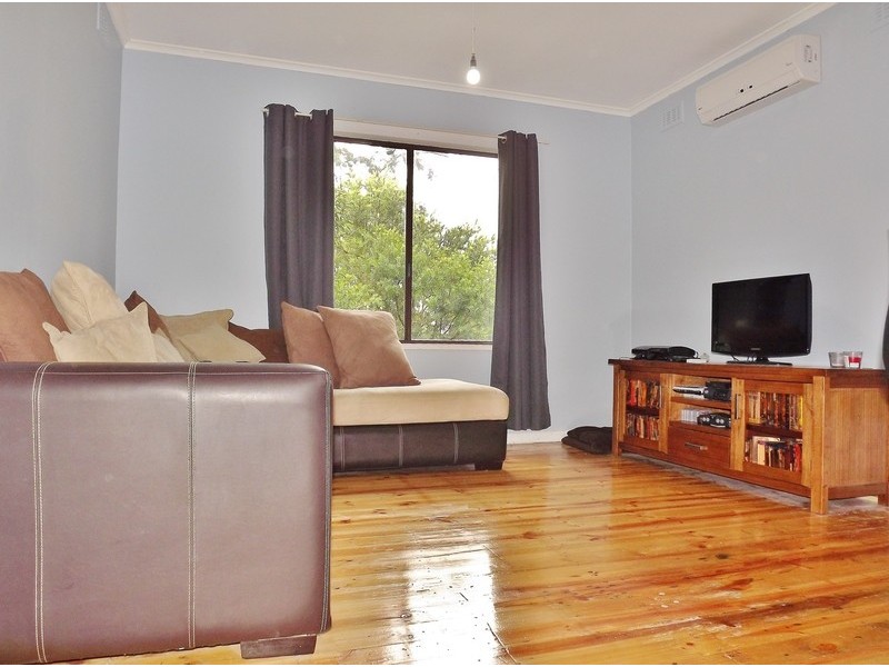 9 Baw Baw Street, Moe VIC 3825