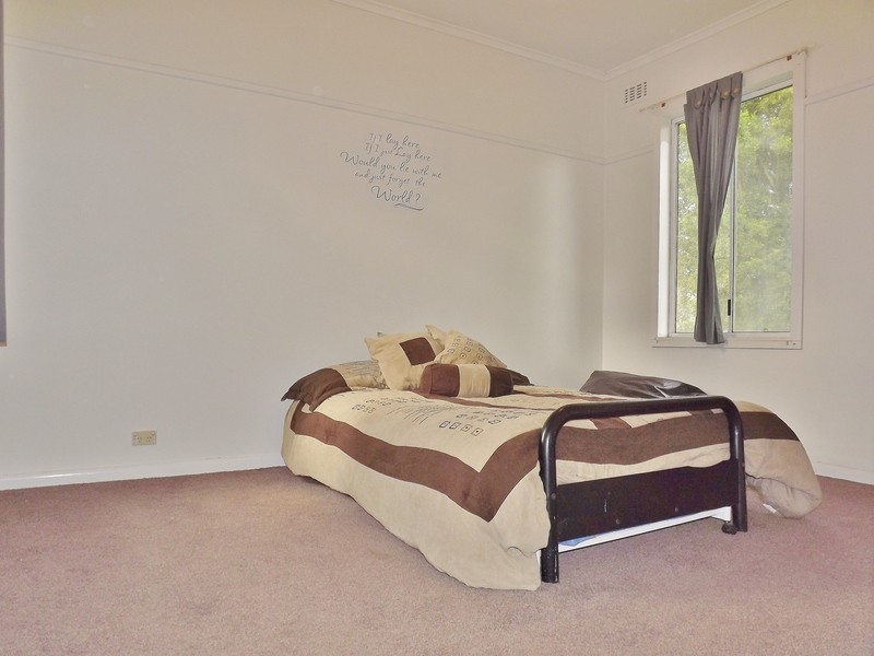 9 Baw Baw Street, Moe VIC 3825