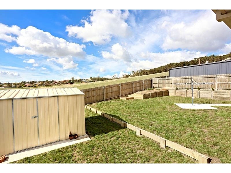 3 Ashlyn Parade, Moe VIC 3825