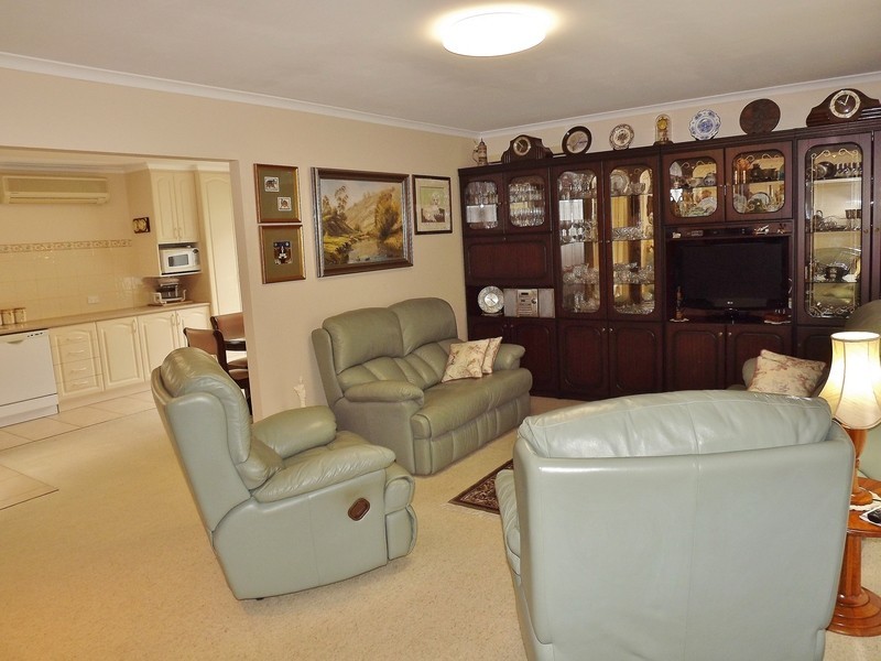 8 Thorpdale Street, Newborough VIC 3825