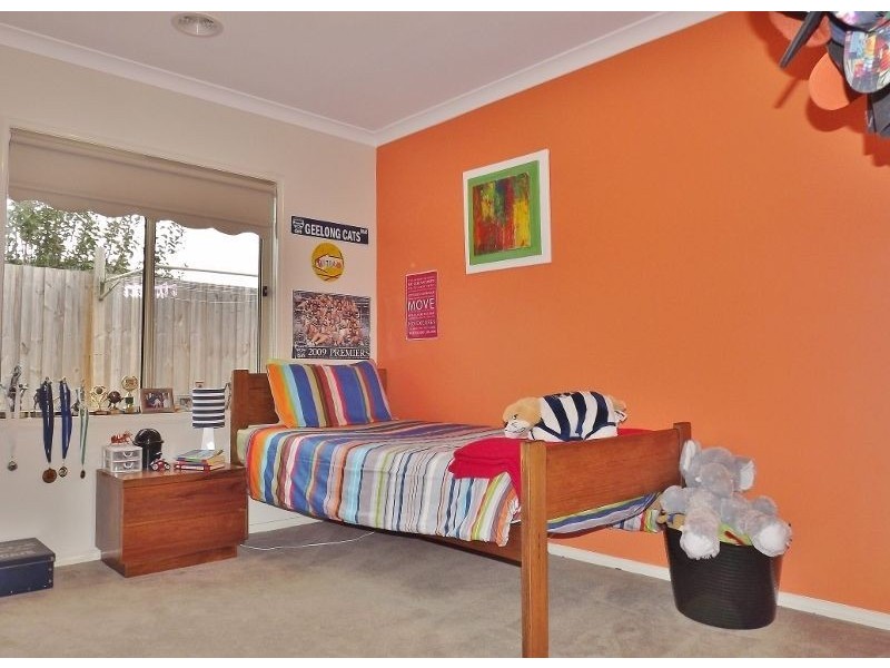 51 Sweetwater Place, Moe VIC 3825