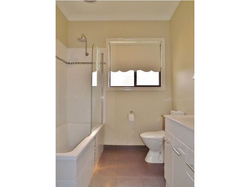 32 Cross Street, Newborough VIC 3825