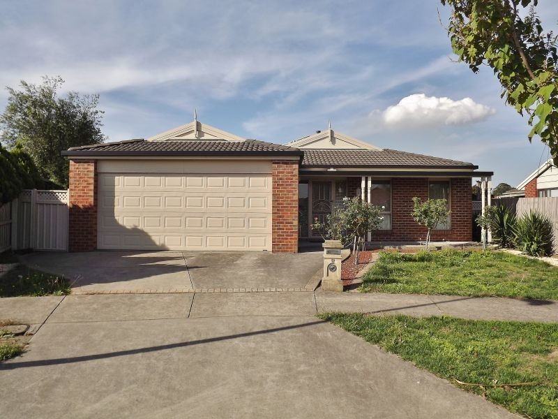 12 Crombe Court, Newborough VIC 3825