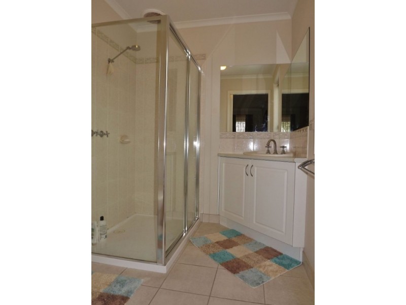 12 Crombe Court, Newborough VIC 3825